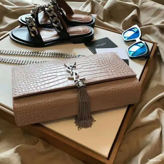 YSL KATE MEDIUM 0627